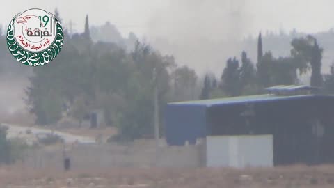 Syrian War in Aleppo, 2x HJ-8 Red Arrow atgm vs T-55, BMP-1 hit (Al-Tawhid Brigade) 2013.11.10