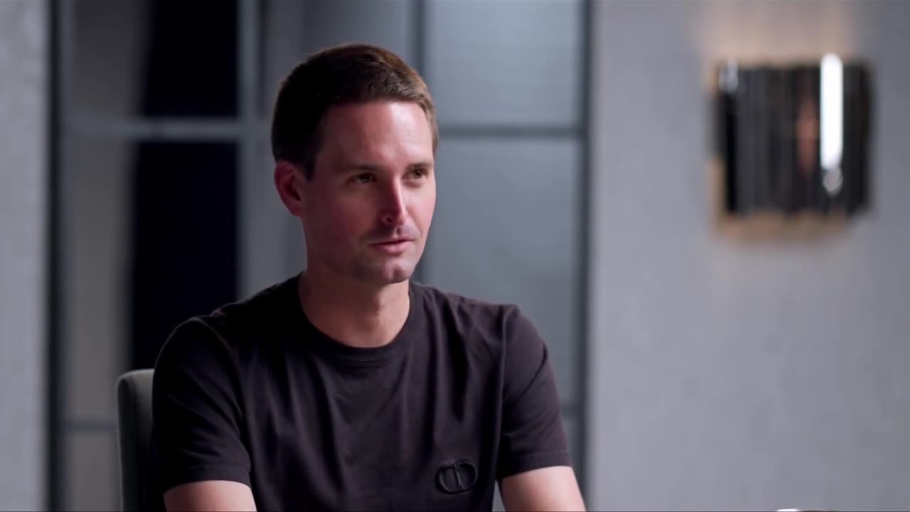 Overlooked: Snapchat's Future Potential - Evan Spiegel on DOAC #visionary #potential