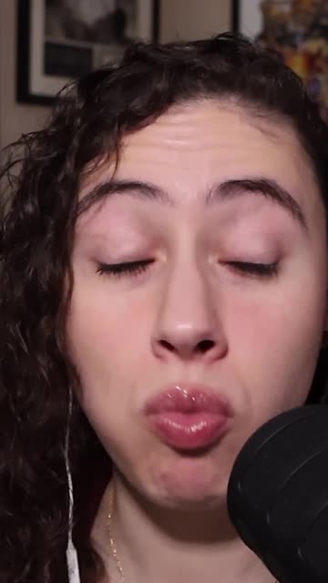 Trying Butterbeer Truffles!