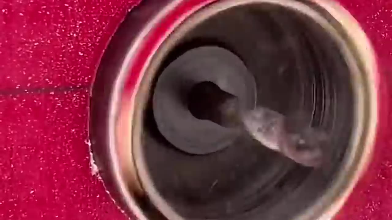 Smart way to use hole wood saw