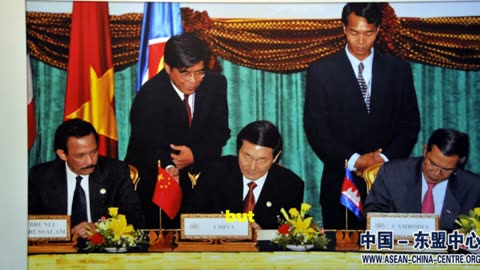 South China Sea Tensions: Philippines Speaks Out!