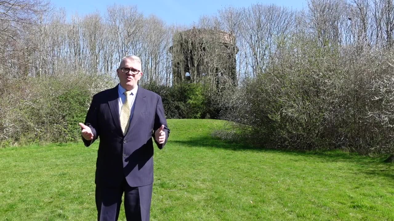 Runcorn and Helsby Water tower 1