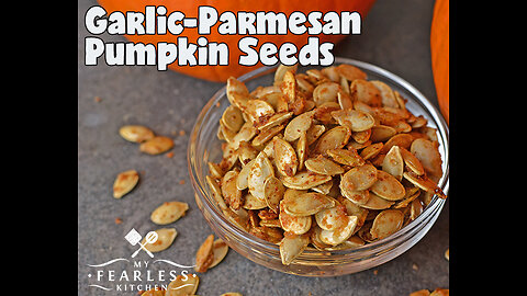 🎃🧄Did you know that pumpkin seeds and garlic are natural parasite fighters? 😮