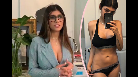 HOT GIRL MIA KHALIFA IN THE CAR
