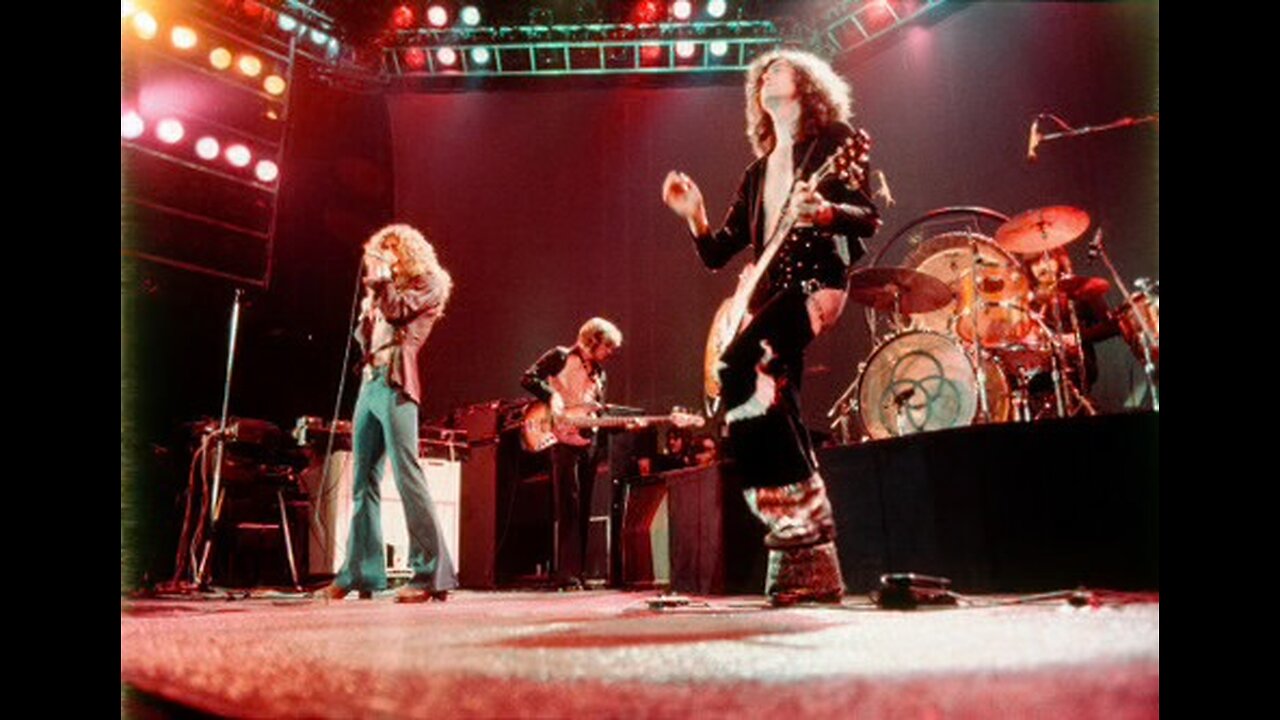KASHMIR ~ LED ZEPPELIN ( Live )
