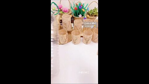 Don’t throw away the plastic and ice cream sticks. Let’s make a vase🏺 #decoration #ornaments