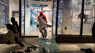 Adidas Store LOOTED in Downtown Los Angeles
