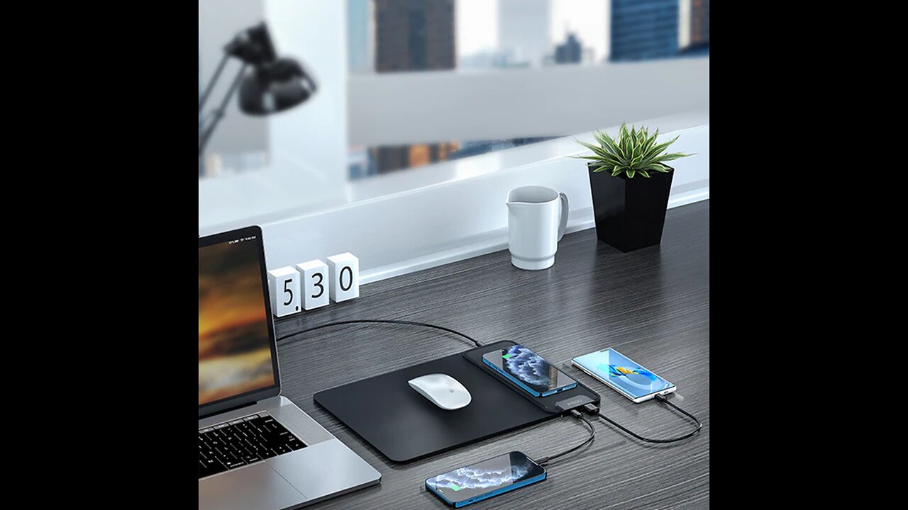 Mouse Pad with 15W Phone Wireless Charging Module and 2 Charging Output Ports
