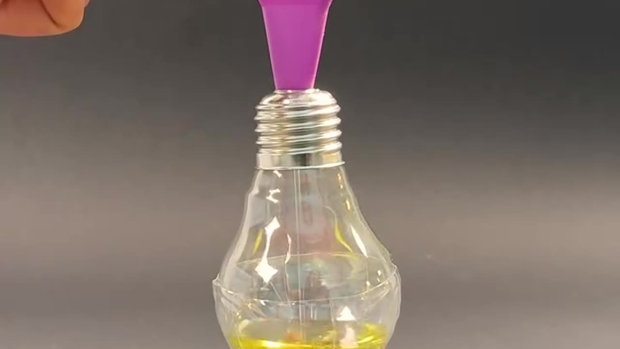 Oil lamp made out of light bulb!.hd