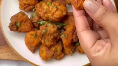 Pakoda chicken recipe, indian fried chicken.