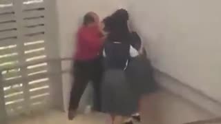 Two students assault an English teacher at a school in Panama