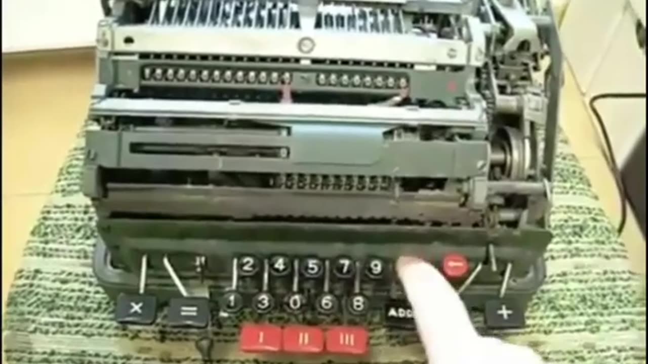 🤯📝 Watch A 1950s Calculator Enter A Chaotic Loop When Dividing By 0! | FeedMyCuriosity
