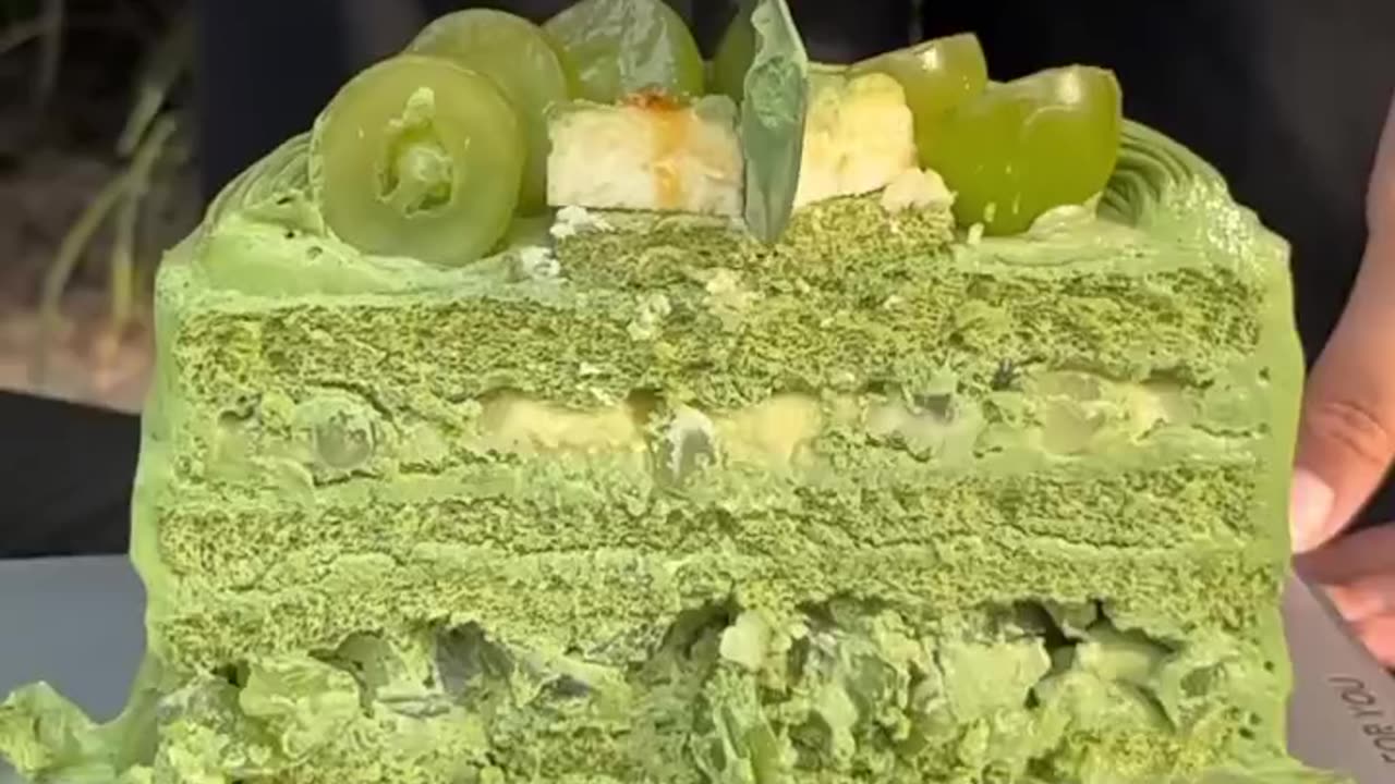 Matcha Cake with Green Grapes | Unique & Aesthetic Dessert Recipe✨💫