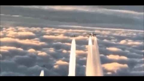 Chemtrails smugi na niebie
