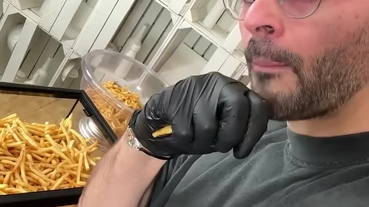 Eating 1000 French Fries 🍟