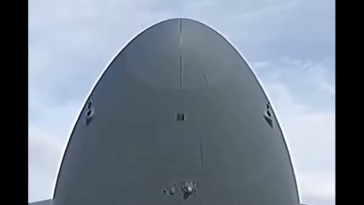 Funny Huge C5 Galaxy Nose Closing #Aviation #Fly #AeroArduino