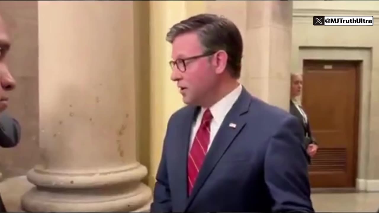 Breaking News⛔️Speaker Mike Johnson just said President Trump was an FBI Informant working to take down Jeffrey Epstein
