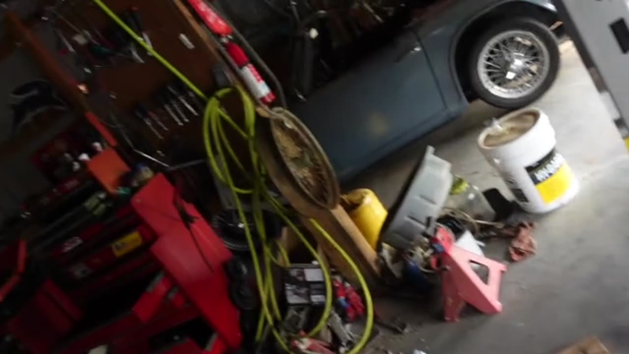 2006 BMW 650i Rear Diff Bushing Removed & A New Gas Cap! Which Way Does The Bushing Go? Hard Stuff