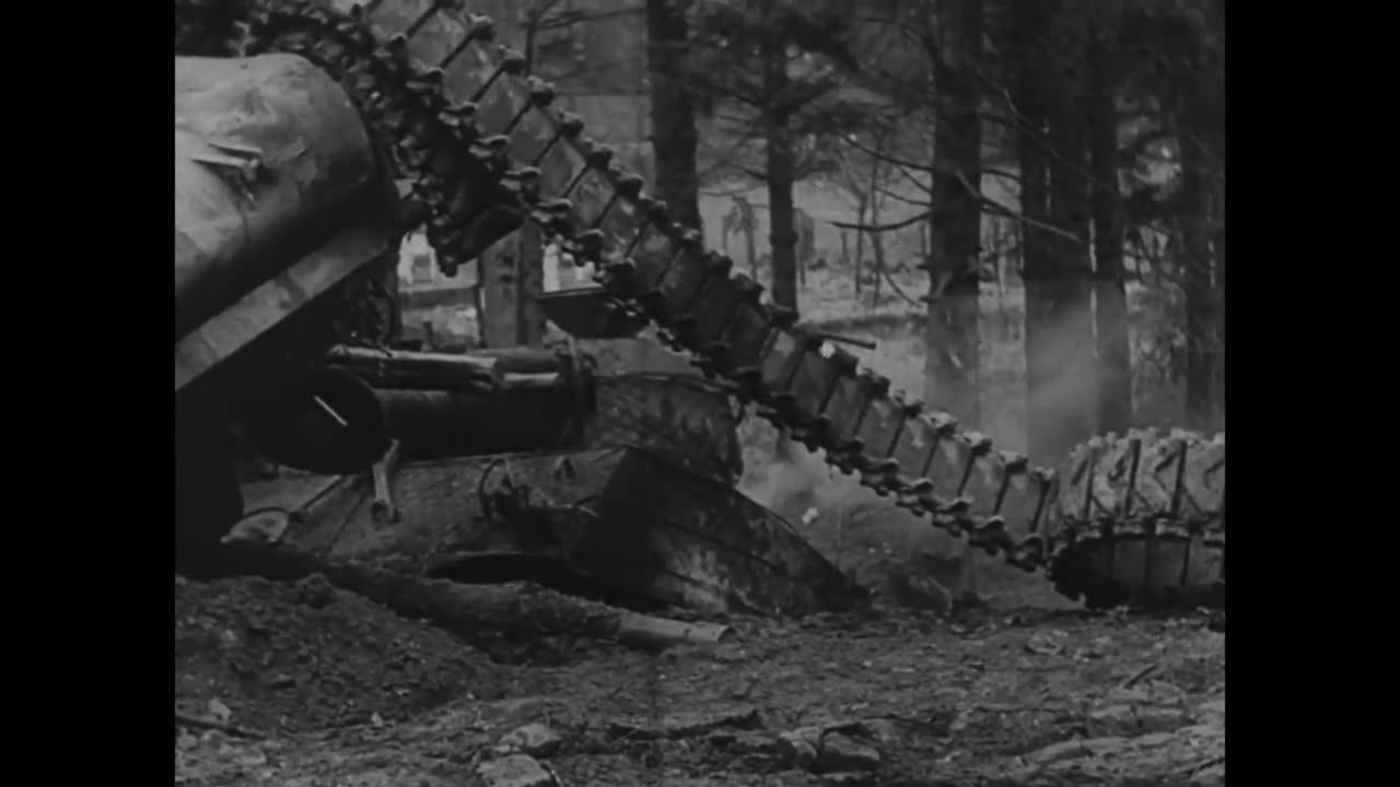 sherman_tanks_knocked_out_at_clervaux_in_december