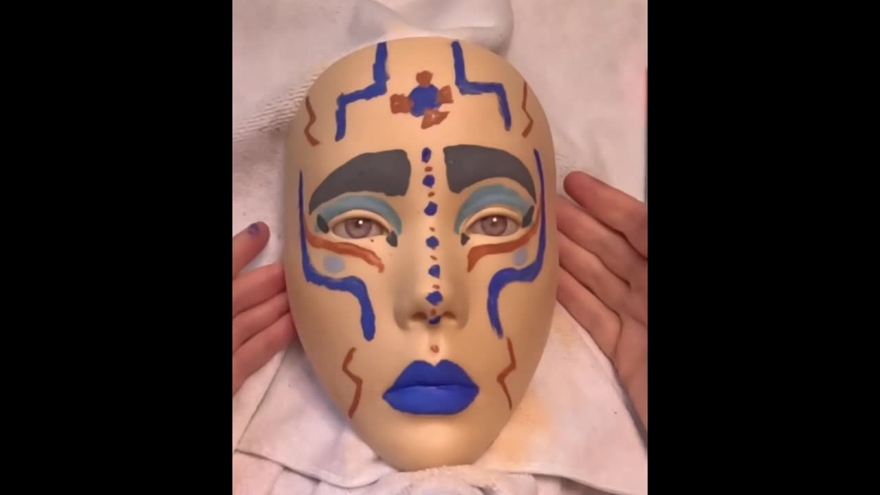 Random Look (silent video)