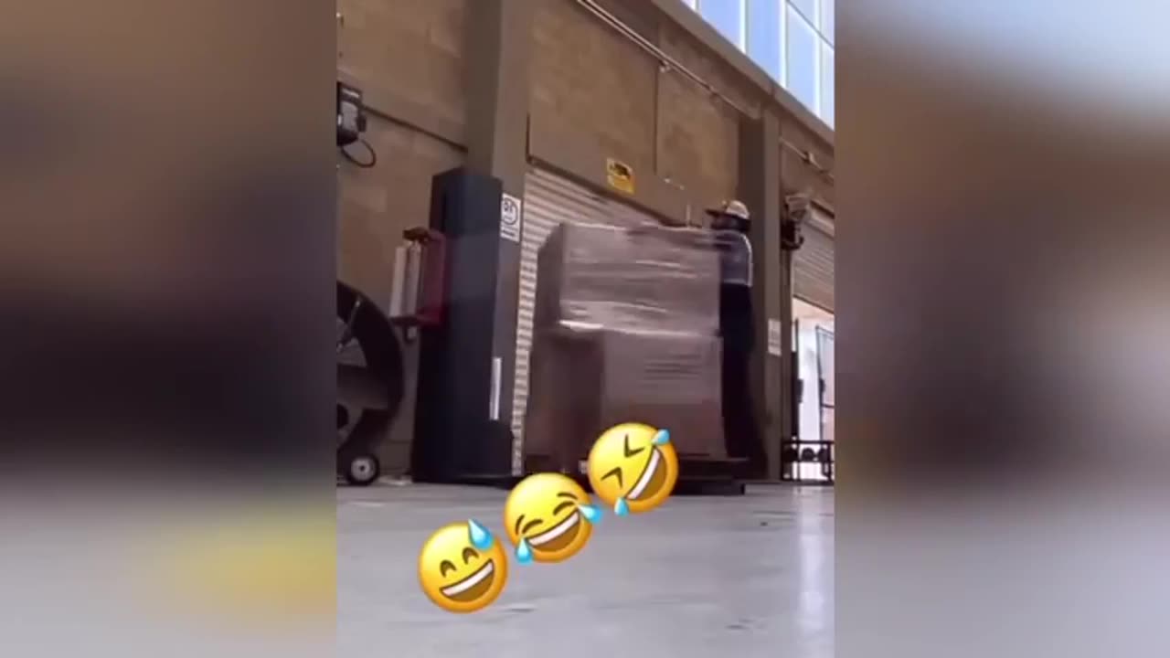 YOU LAUGH TWO TIMES 😂🤣 YOU RESTART