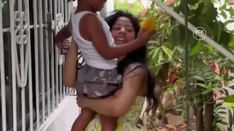 #Kulture and #Wave spend some quality time with their aunt
