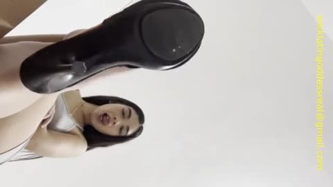 Latina dangling pumps