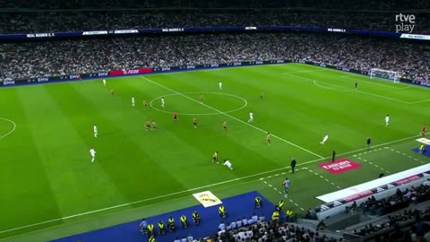 The referee "turned a blind eye" to Mbappe's offside that preceded Real's goal