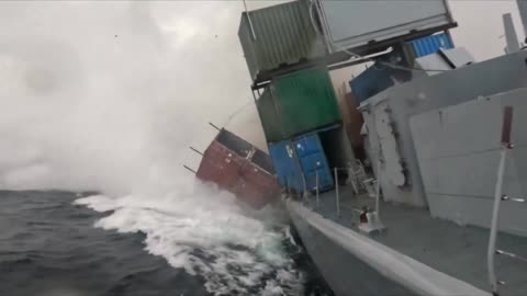 Footage shows frigate sunk by NATO submarine torpedo during exercise