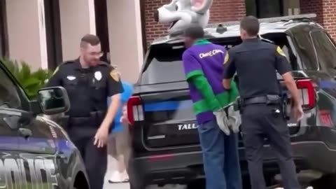 Chuck E. Cheese Mascot Arrested in Florida for Fraud and Identity Theft.