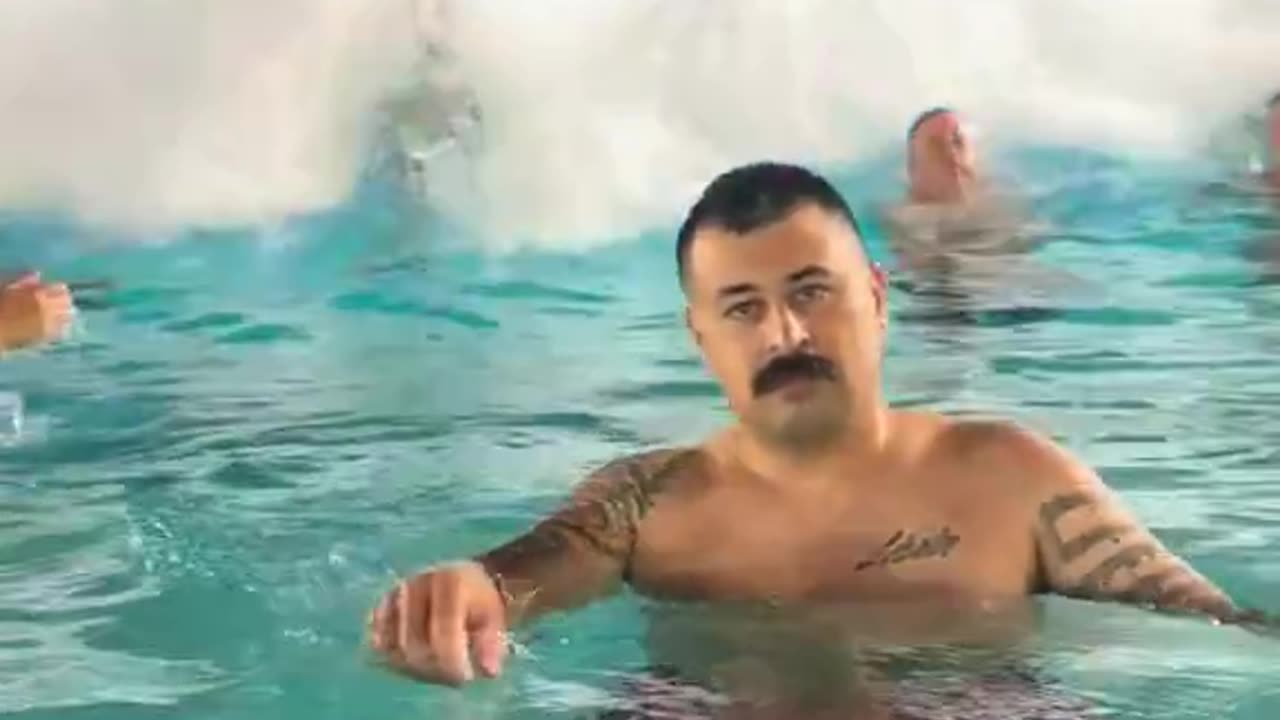 Get this man an award 🏅🏅