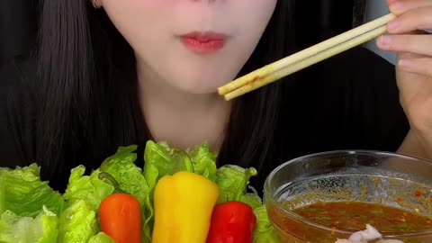 eat chopped vegetables and meat, great