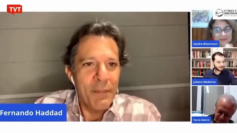 Petistas reunidos na tvterroristas