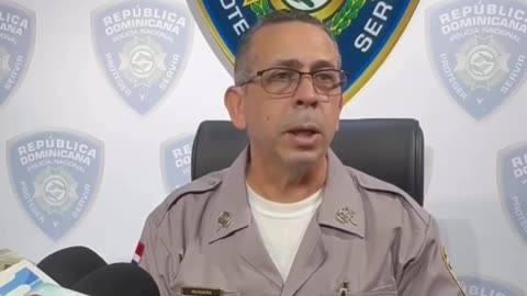 Hombre por Suceso con vecinas