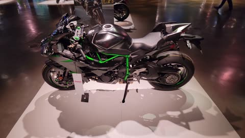 2024 KAWASAKI NINJA H2 CARBON WALK-AROUND