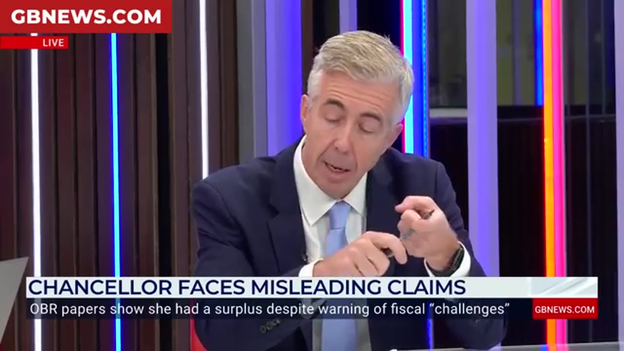 You're DESTROYING this country!' | Matt Goodwin lashes out at leftie in row over Reeves' budget