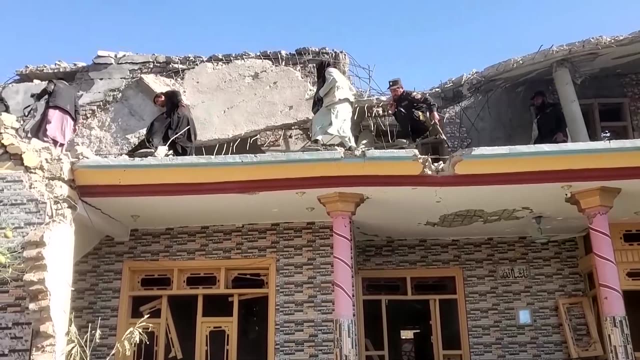 Why are tensions flaring again between Afghanistan and Pakistan?