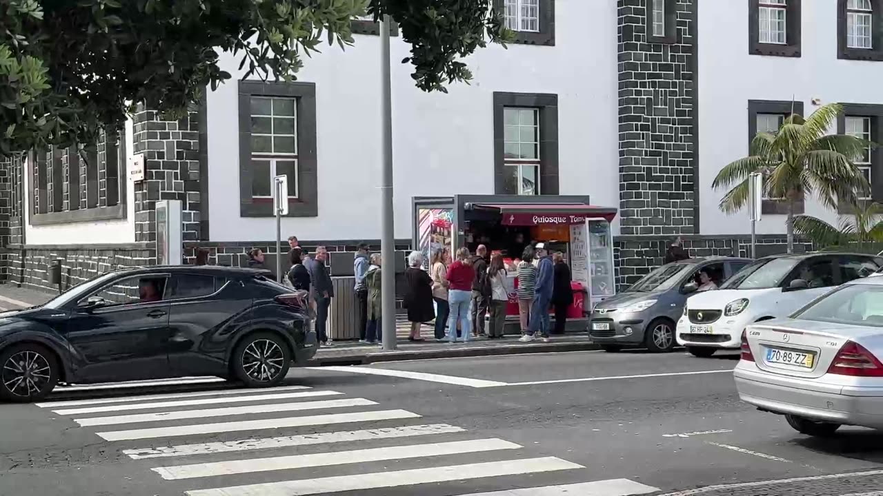 LIVE: Ponta Delgada Walk on a sunny Sunday afternoon, Sao Miguel Azores Portugal - 27.04.2025 #IRL