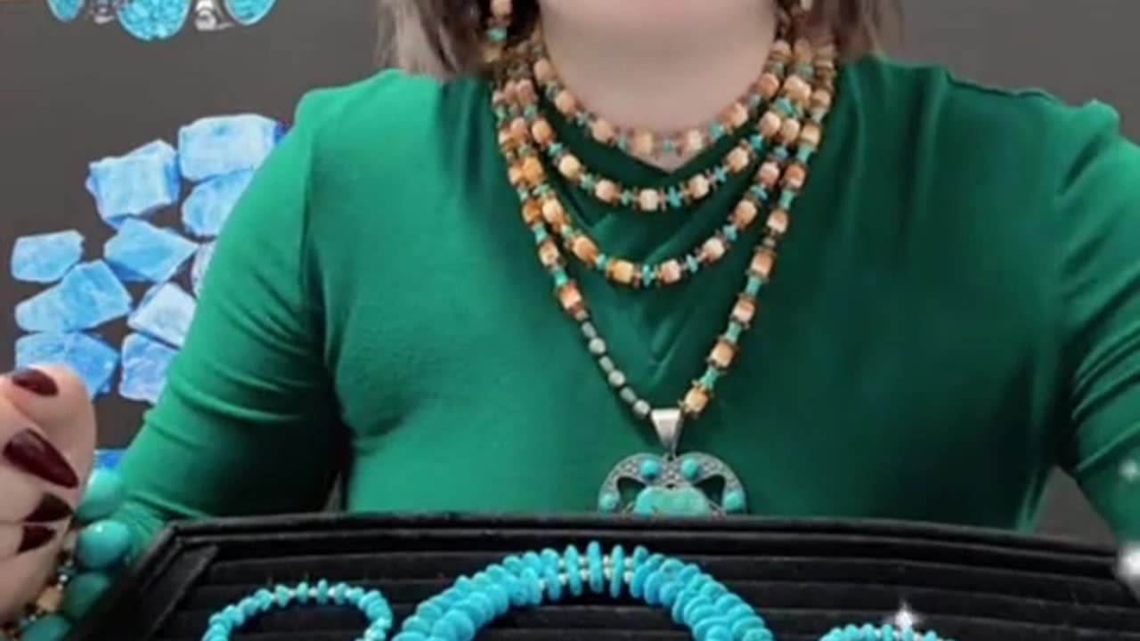 250319-7 This set of jewelry combining Sleeping Beauty natural turquoise