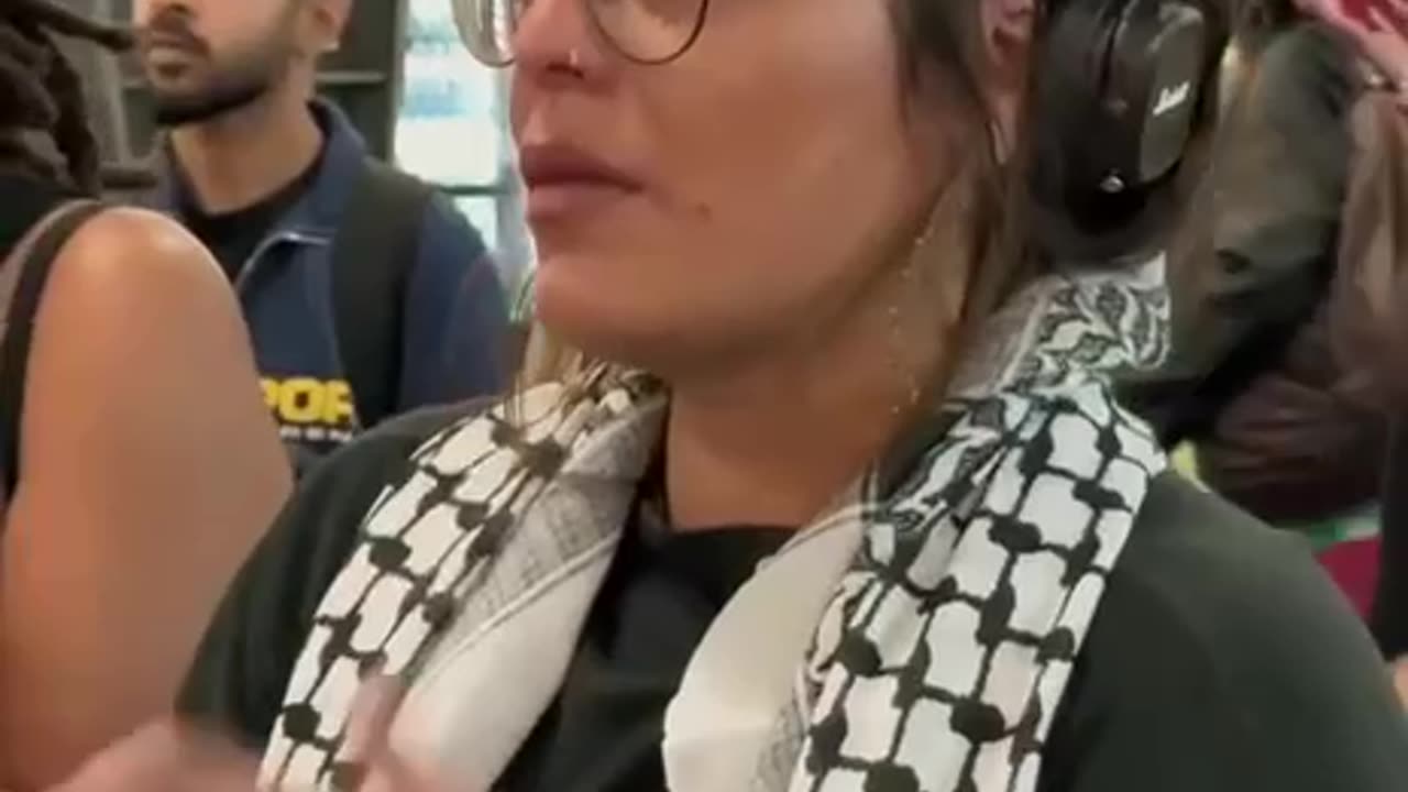 Belgians are fed up Clashes in Brussels, the capital of Belgium, between pro-Palestinian