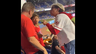 'Karen' le quita una pelota a un pequeño fan en un partido dec