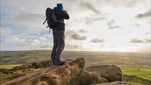 HIKE AROUND THE ROACHES