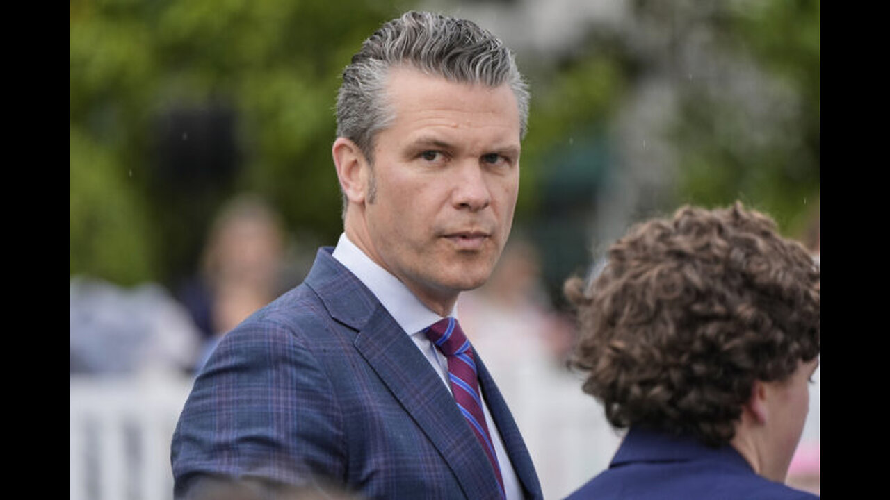 LIVE: Trump Backs Hegseth Despite Media Hoaxes, Noam Robbed In DC