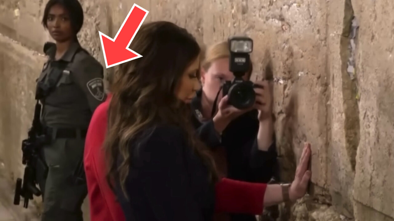 KRISTI NOEM CAUGHT ON CAMERA ⚠️