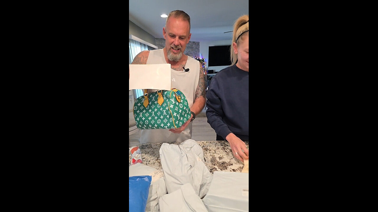 Black Friday Aftermath Mysterybox with Battye #love