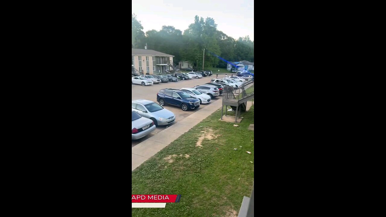 #Ghettolife: High speed chase on a dirt bike is crazy #winnfieldpolice