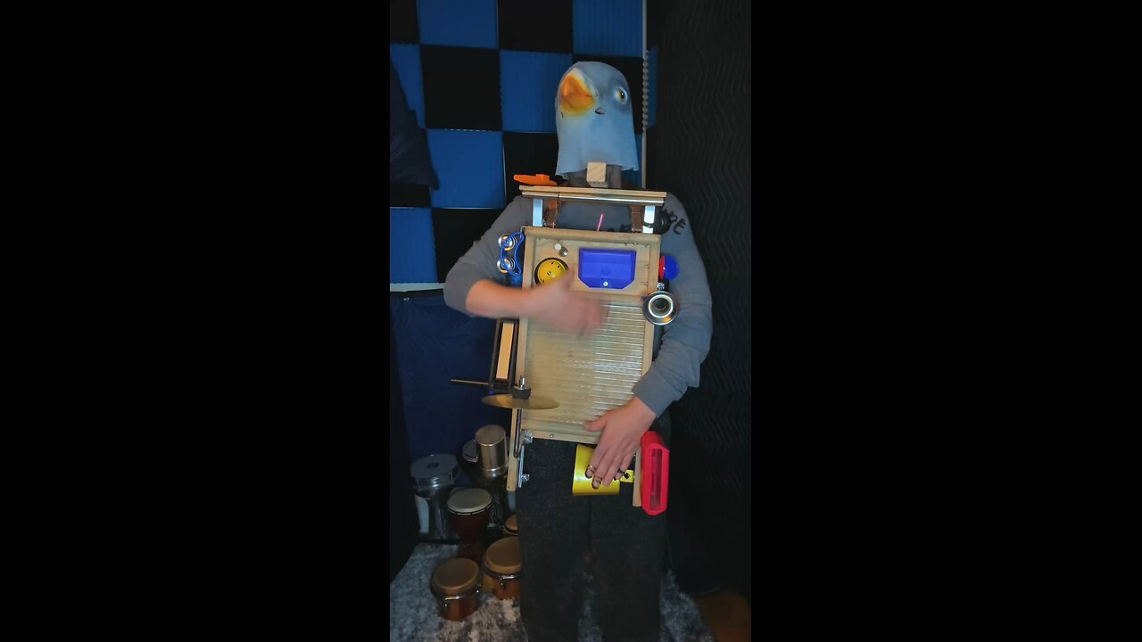 The pigeon and the cowbell