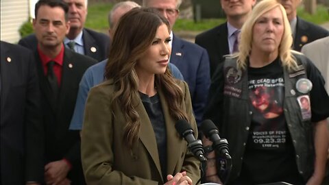 DHS Sec. Noem speaks outside Dem governor's mansion