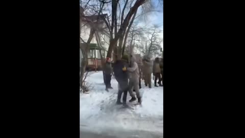 Liberal terrorlst in Minneapolis attempts to STEAL the weapon from a federal agent