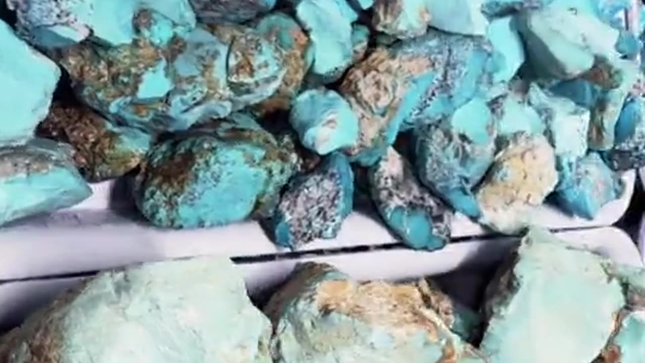 250509-7 Natural Original Turquoise Rough Material: Grasp the Galaxy